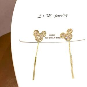 MINNIE MOUSE Disney character bling earrings. Gold tone.  New with tag.